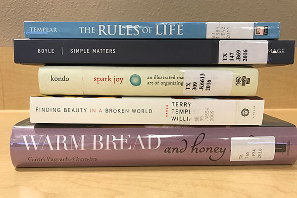 Spine poetry