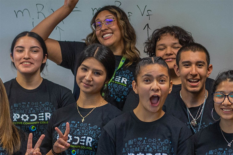 Students wearing PODER shirts